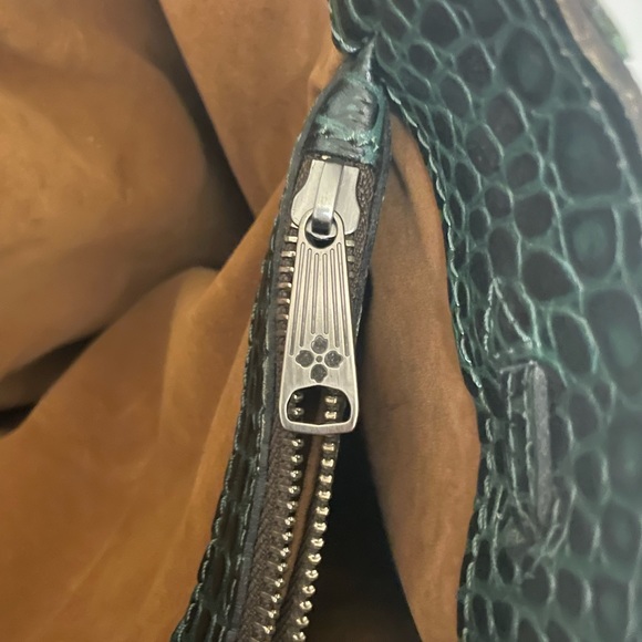 NWT Patricia Nash 10th Anniversary Distressed Vintage Croc Green Handbag (92) - Picture 7 of 16